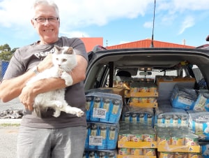 Free Food for Pets in Need